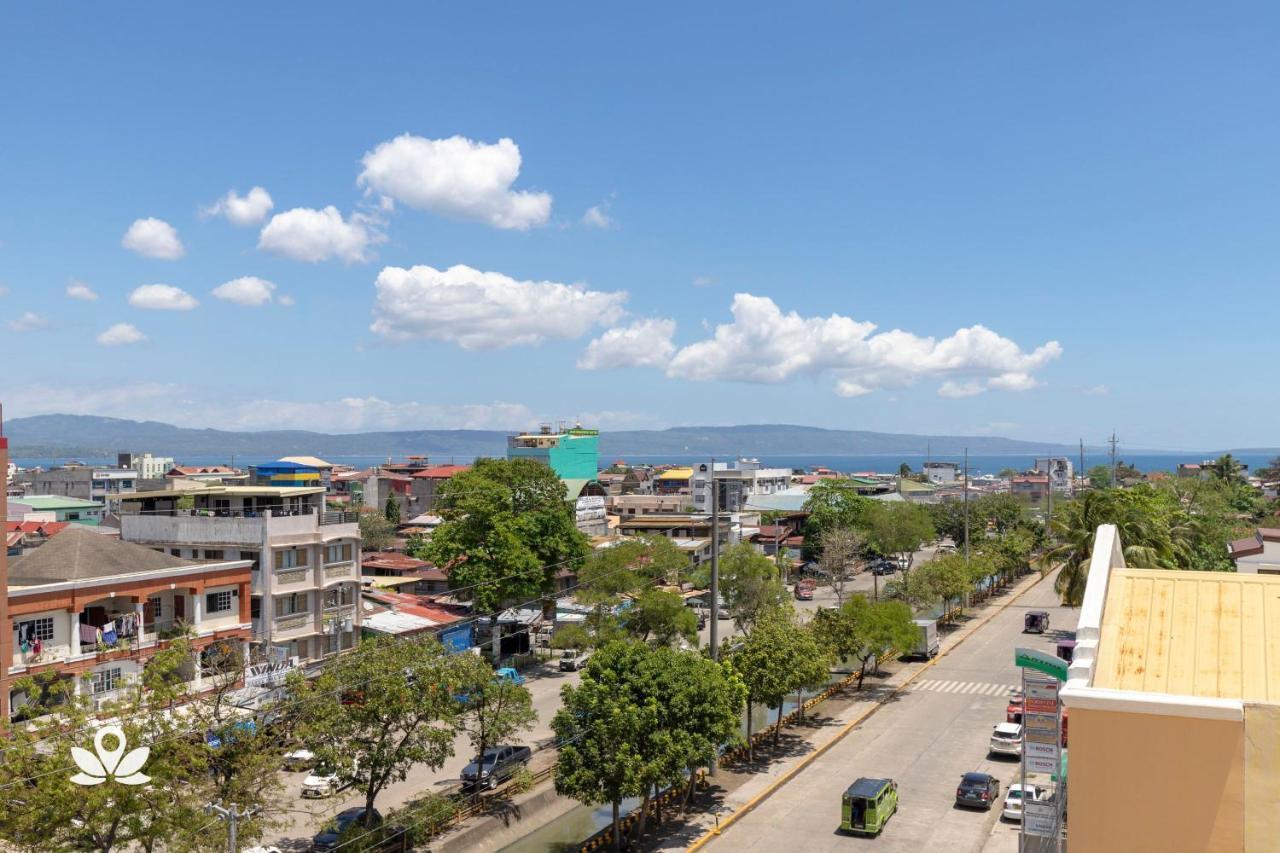 فندق زين رومز روكساس أفنيو Davao City المظهر الخارجي الصورة